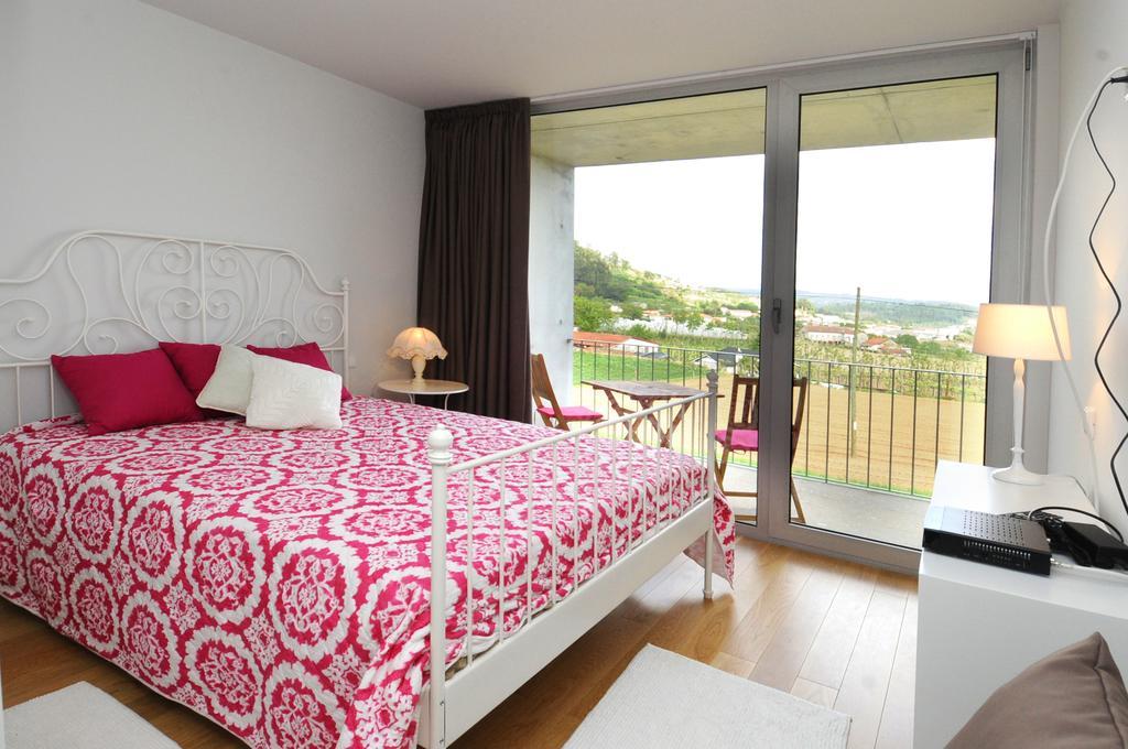 Bed and Breakfast Quinta Pedras De Baixo Longos Habitación foto